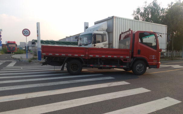 永善物流公司運輸車