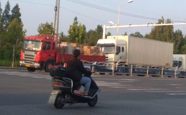 寧陝物流公司運輸（shū）車