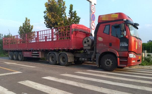 鶴崗物流公司運輸車